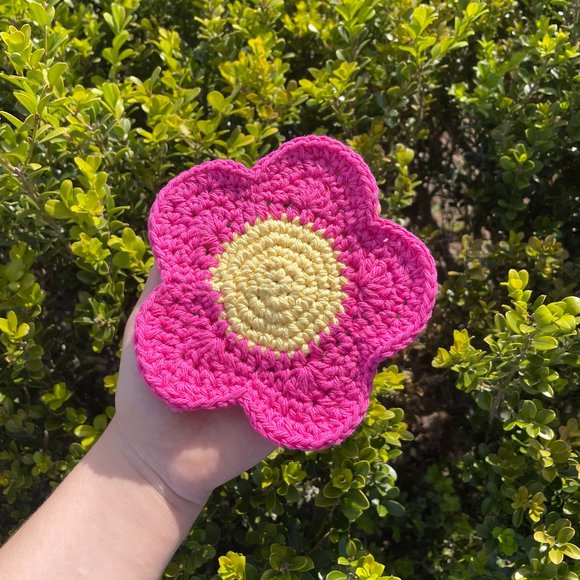 Handmade Crochet Daisy Flower Coasters - Picture 4 of 4